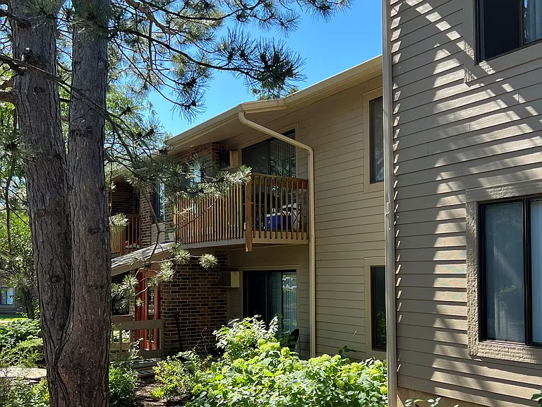 Arrowhead — Photo 18