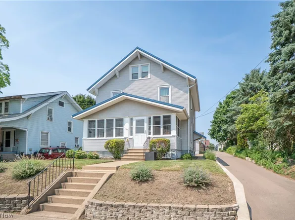119 5th St NE, North Canton, OH 44720