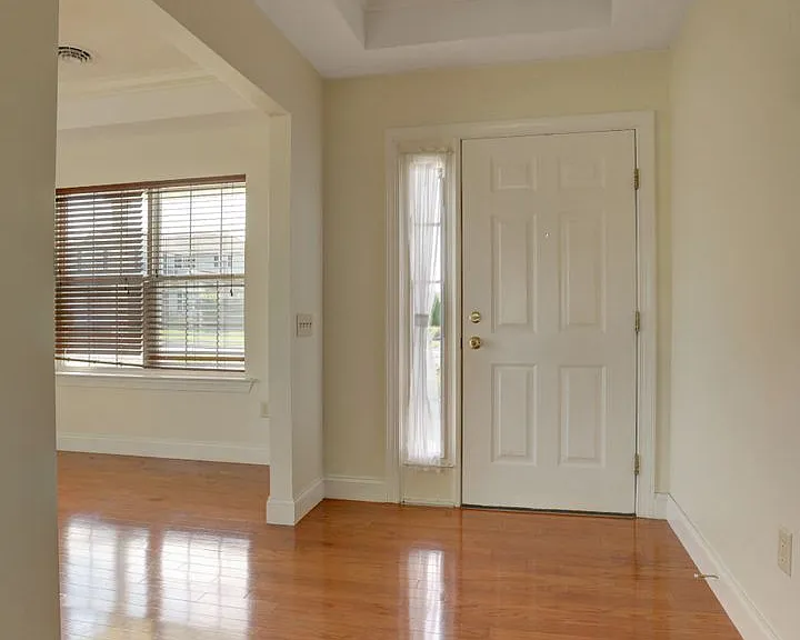 312 Sleepy Hollow Dr — Photo 14