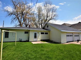 3682 Shangri La Point Rd, Oshkosh, WI 54904