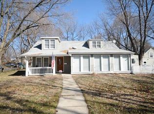 3124 W 48th St, Roeland Park, KS 66205