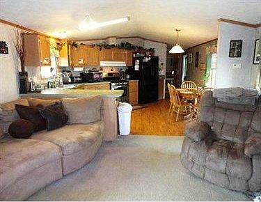 3rd image of 13 Cherokee Dr