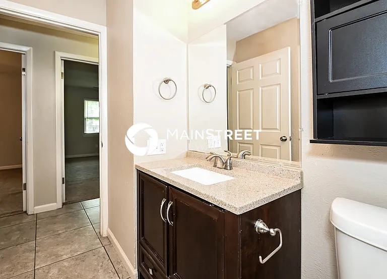 907 Edgefield Cir — Photo 12