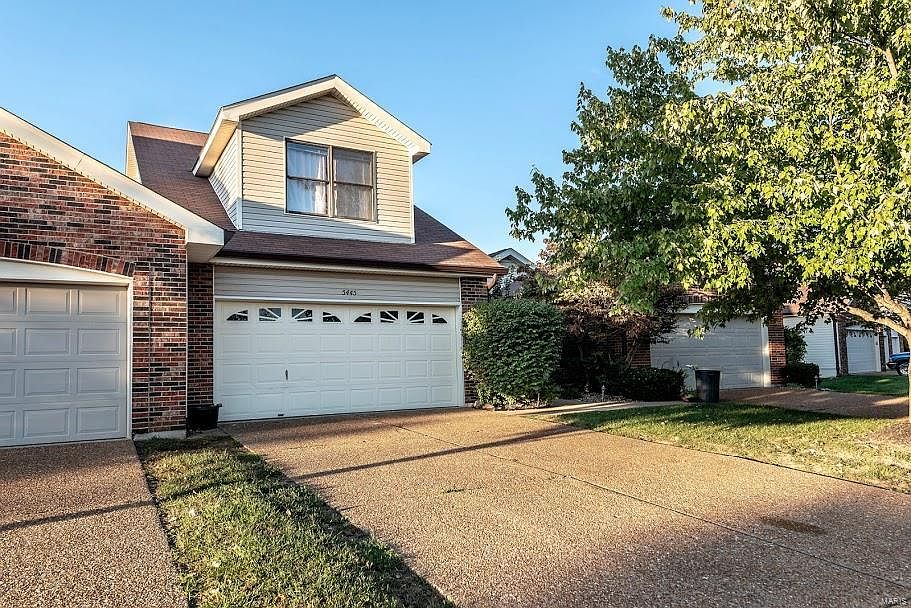 1st image of 5445 Duchesne Parque Dr