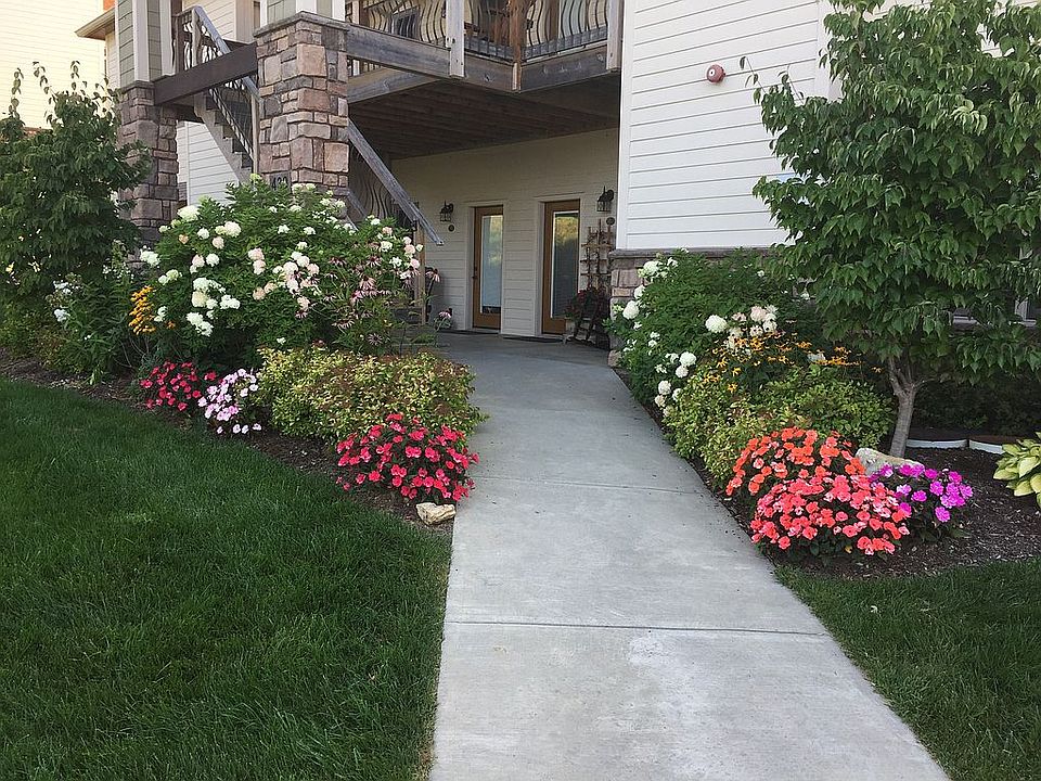 1st image of 430 Penny Ln