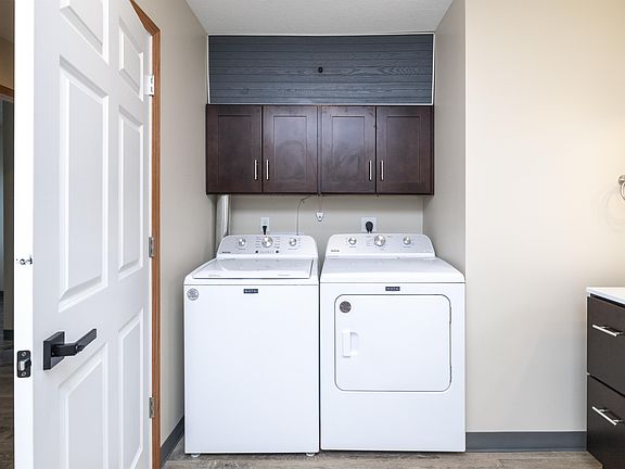 4th image of 80 West Ave #9