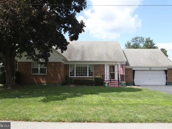304 Hamilton St, Delaware City, DE 19706