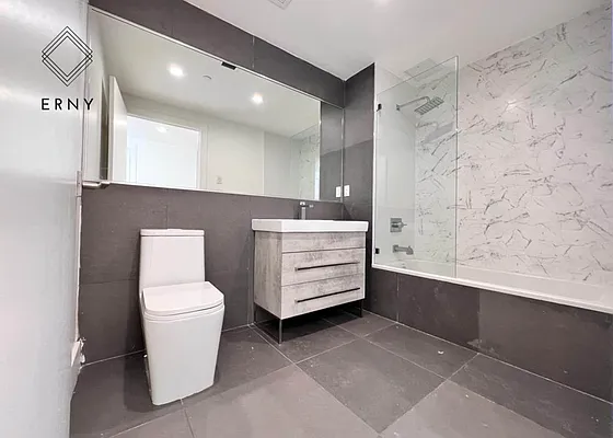 Rented by ERNY LLC | media 14