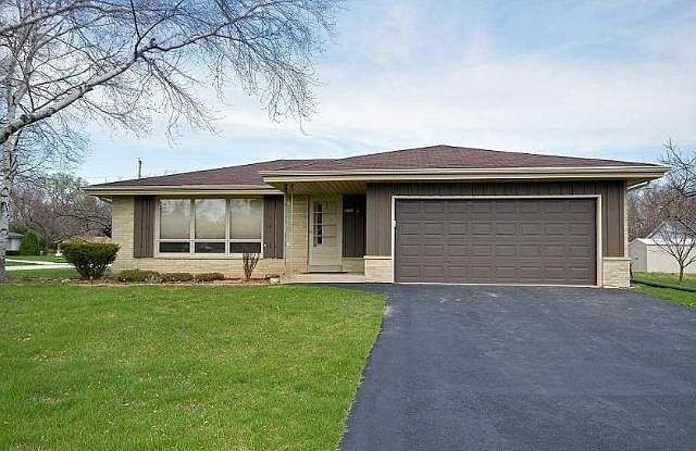 1st image of 5892 W Silverleaf Ln
