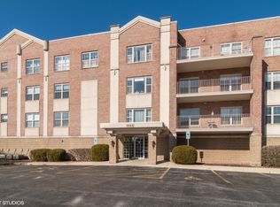 1200 S Prospect Ave UNIT 107, Elmhurst, IL 60126