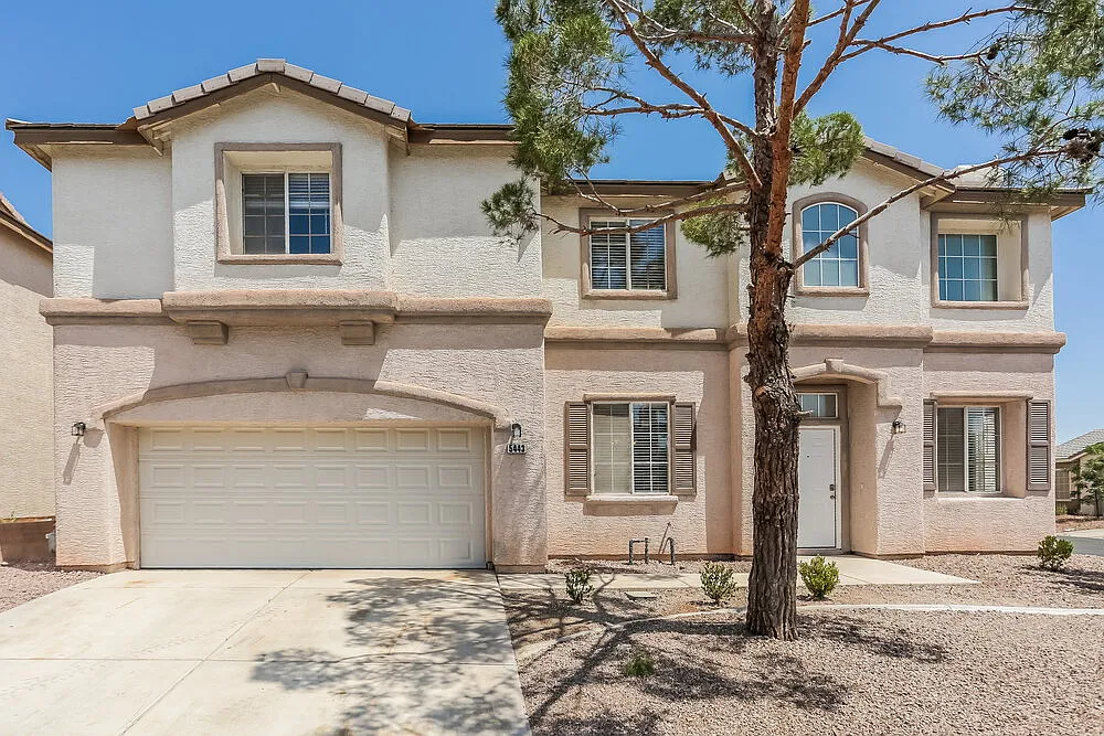 3 bed, 2.5 bath, 1908 sqft, $2,880 — Photo 1