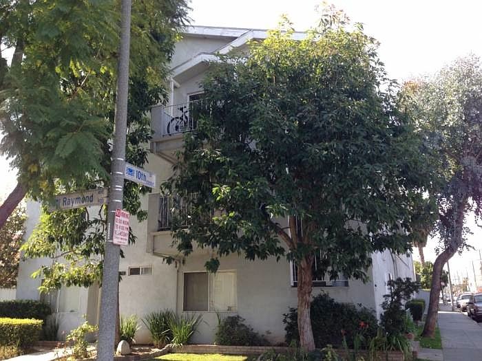 2nd image of 999 Raymond Ave APT 5