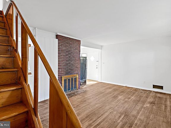 5th image of 13200 Midway Ave