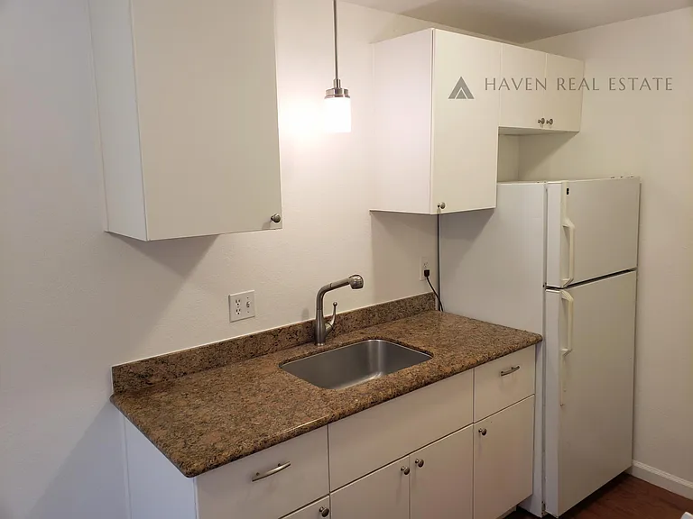 515 Kains Ave #2 — Photo 3