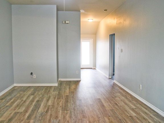 4th image of 2024 Sunny Side Dr