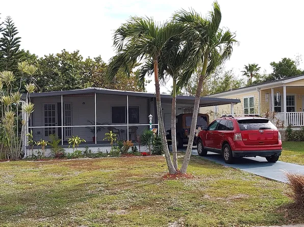 418 Barefoot Blvd, Barefoot Bay, FL 32976