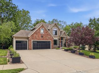 14345 NW 65th Pl, Parkville, MO 64152