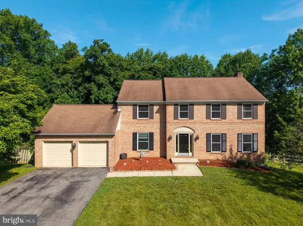 7 Deer Track Ln, Newark, DE 19711