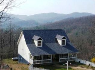296 Whispering Creek Ln, Zirconia, NC 28790