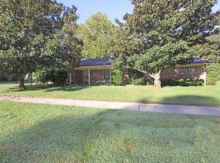 8882 Runnymeade Rd, Jacksonville, FL 32257