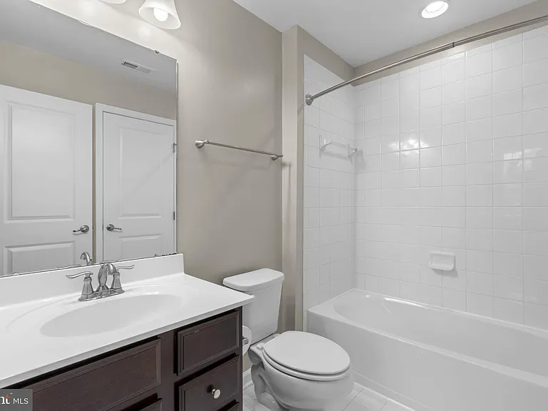 7315 Old Calvary Rd — Photo 36