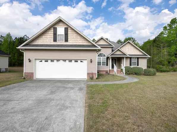 81 Belmont Dr, Camden, SC 29020