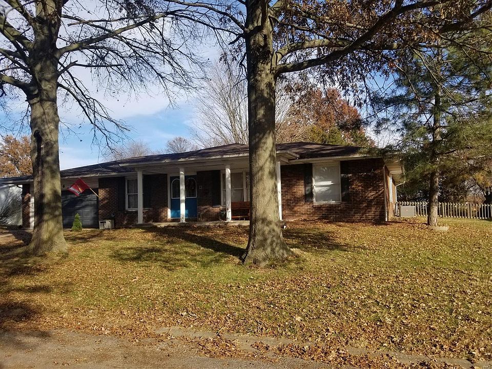 1st image of 8 Tanbark Dr