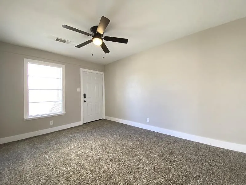 Building Photo - 828 Jane Dr #A