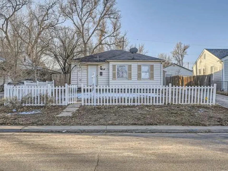 2850 W Irvington Pl