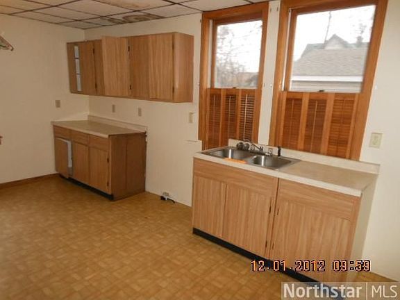 2nd image of 2208 Hayes St NE