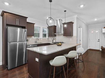 200-202 Elliot St #1, Newton Upper Falls, MA, 02464