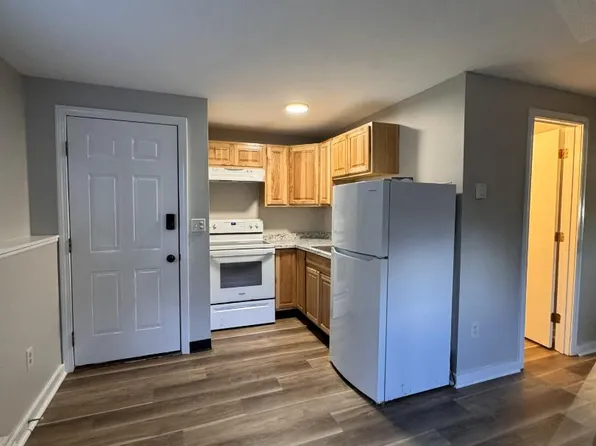 39 Calef Hwy Unit 6, Lee, NH 03861