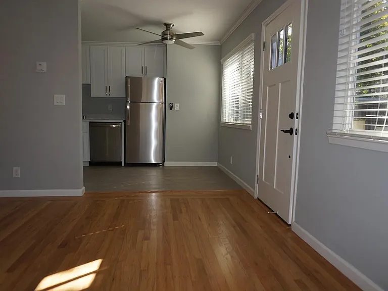 485 Waverley St #485 — Photo 6