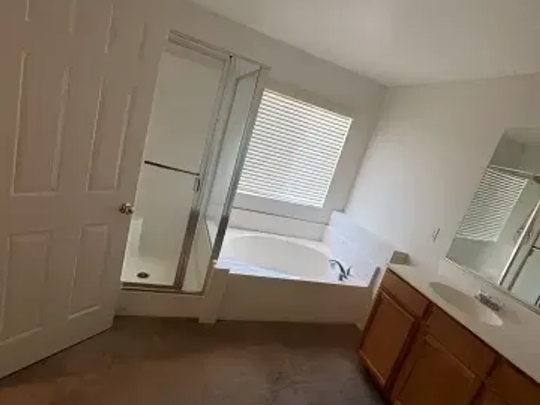13840 Colorado Ln — Photo 30