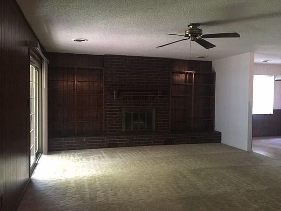 2nd image of 2106 W Twin Springs St