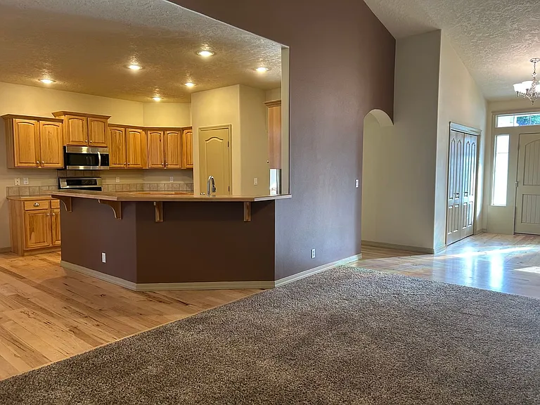 10485 N Bridle Way — Photo 9
