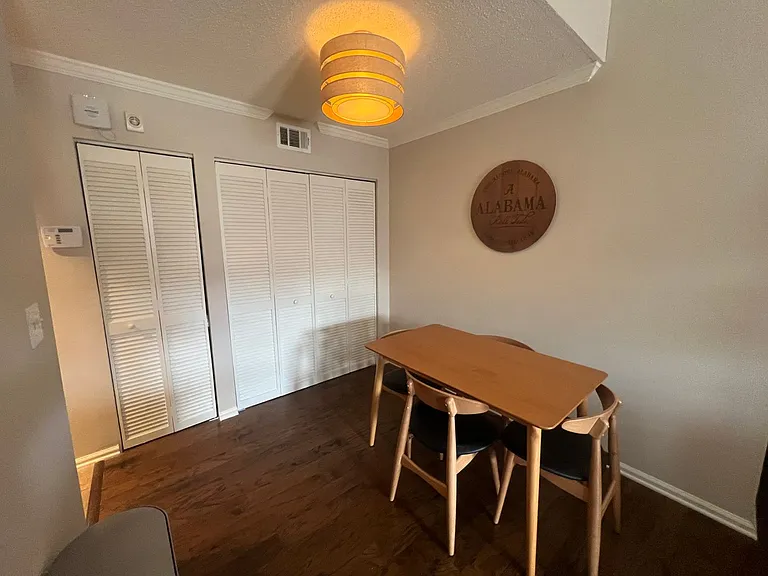 120 15th St E #519 — Photo 5