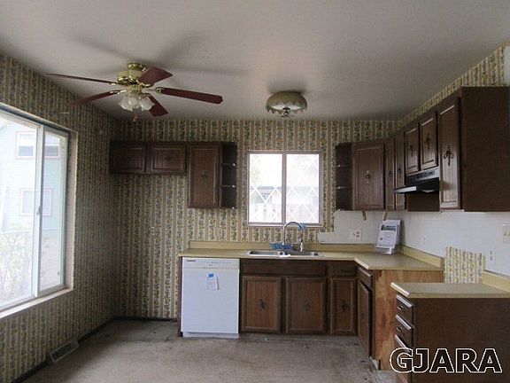 4th image of 548 Aspinall Ct