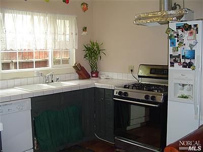 2nd image of 153 Deodara St