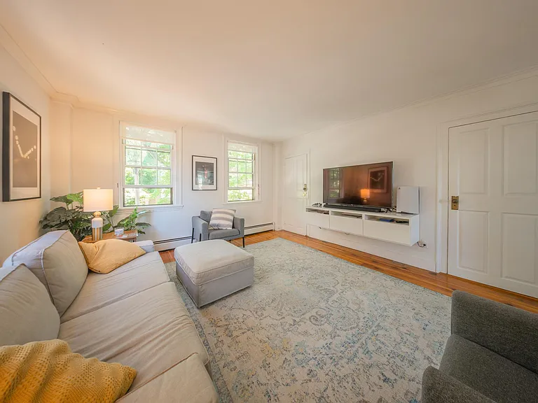 106 Benefit St — Photo 9