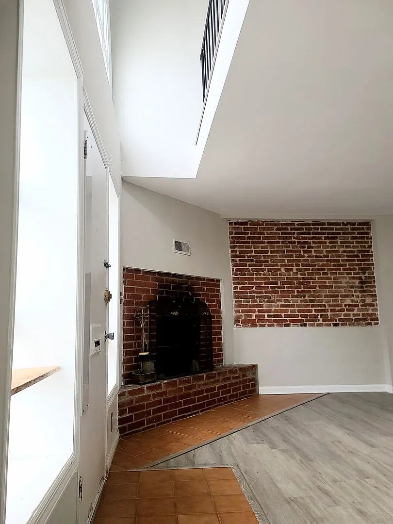 2844 St. Paul St. — Photo 1