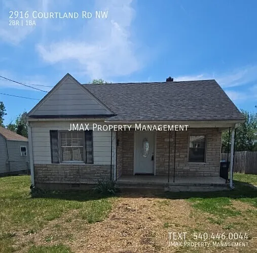 2916 Courtland Rd NW — Photo 1