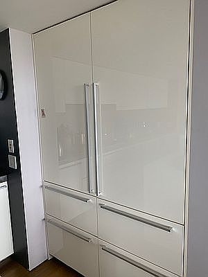 4th image of 330 E 38th St #52FG