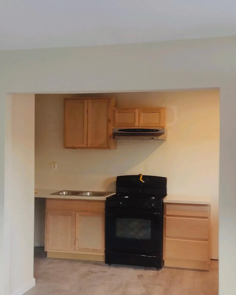 2 bed, 750 sqft, $2,250 — Photo 3