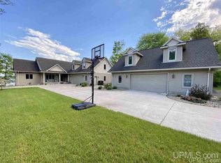 8795 N Lakeside T.5 Dr, Rapid River, MI 49878