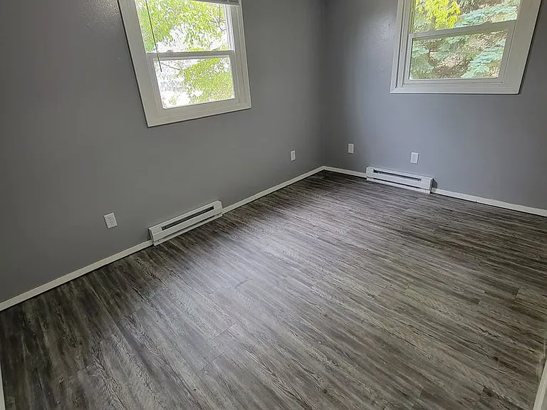 1617 Freedom Rd — Photo 3