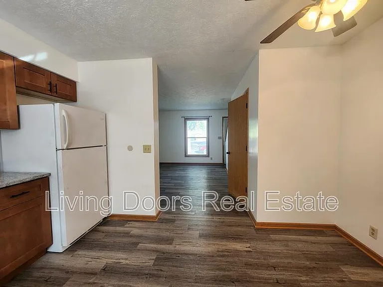 1511 David Dr — Photo 3