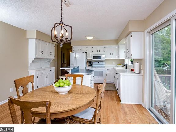 3rd image of 1105 157th St E