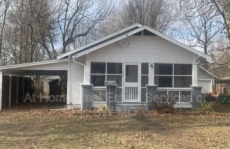 521 S Warren Ave — Photo 1