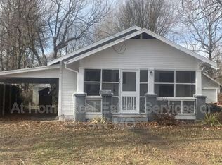 521 S Warren Ave, Springfield, MO 65806